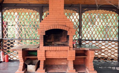Las barbacoas de ladrillo para jardín son un bello complemento para el paisajismo de su jardín